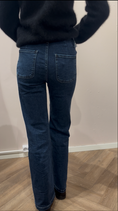 Load image into Gallery viewer, Bootcut Jean - Stretch