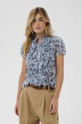 Last inn bilde i gallerivisning, LiljaSZ Crinkle SS Shirt