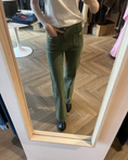 Load image into Gallery viewer, Bootcut Jean - Stretch