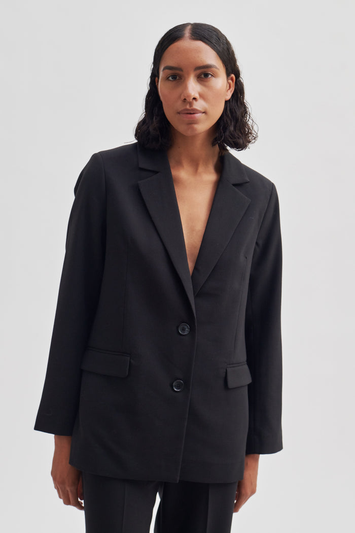 Evie Classic Blazer