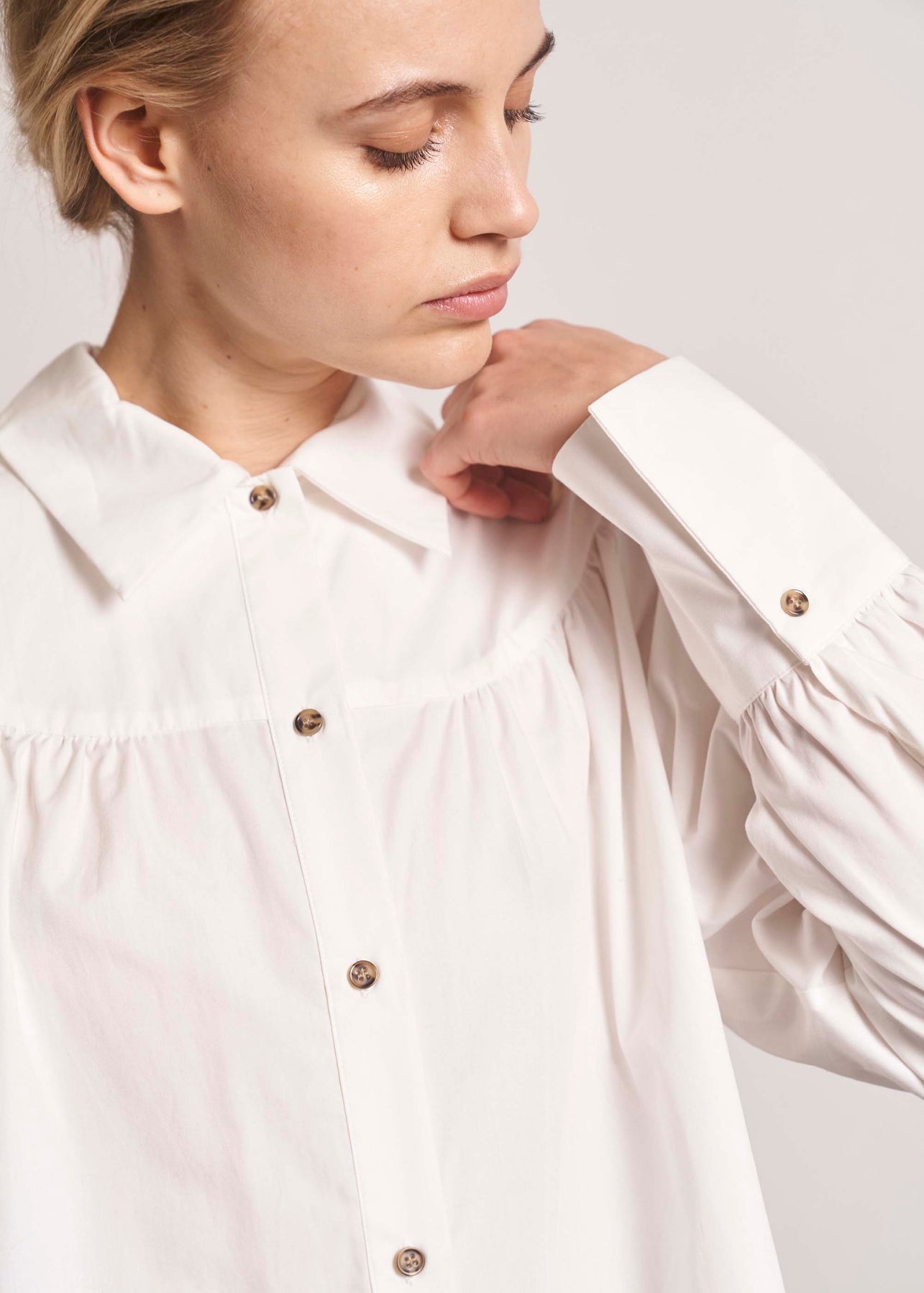 Noah Pleat Shirt White