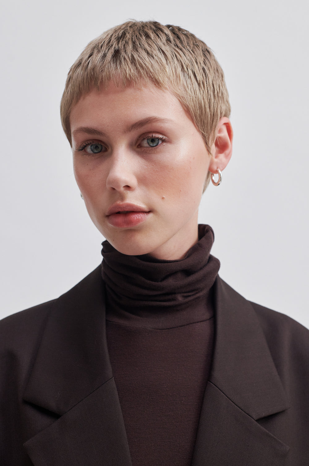 Matima T-Neck Tee