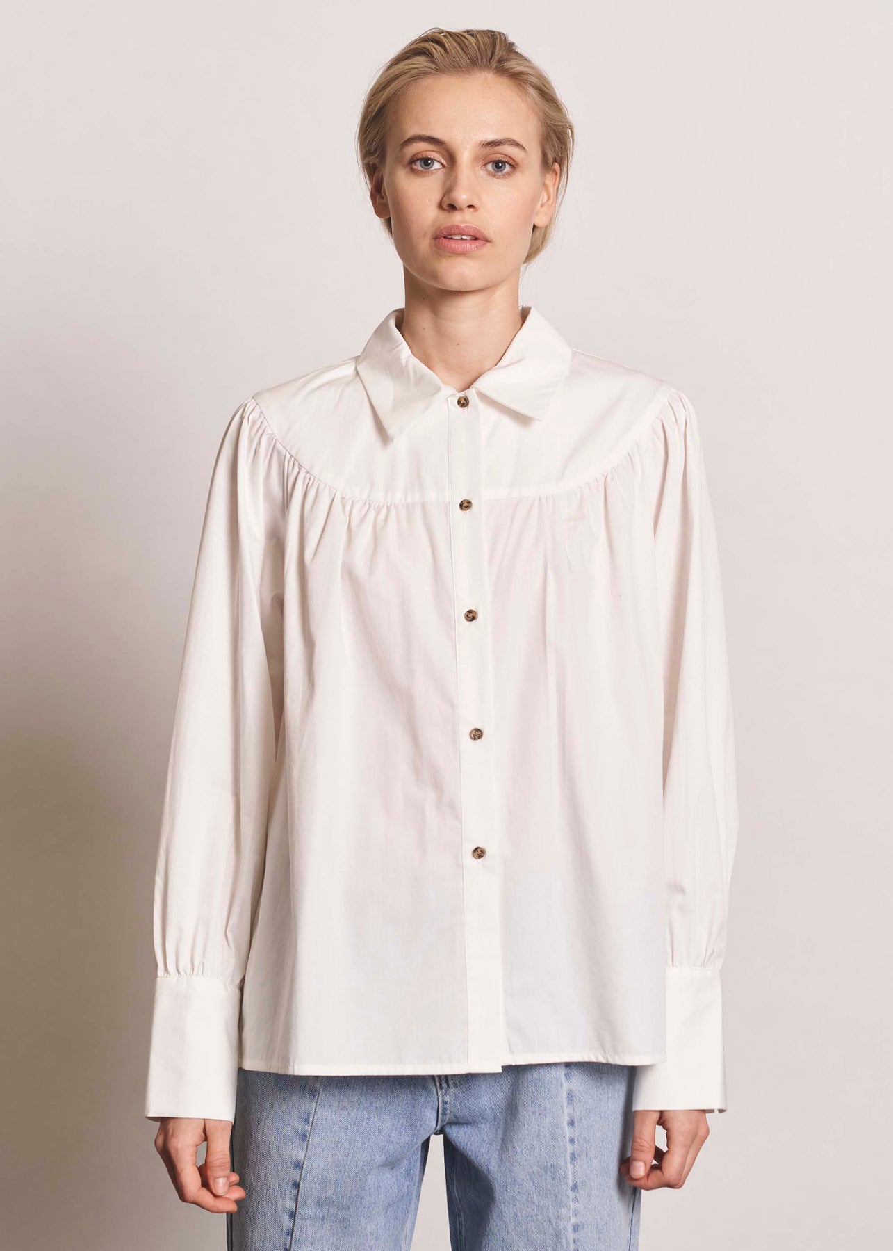 Noah Pleat Shirt White