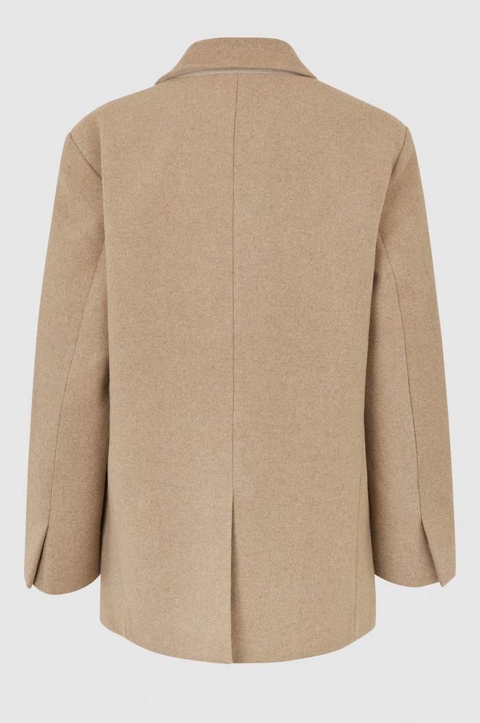 Elsa Blazer