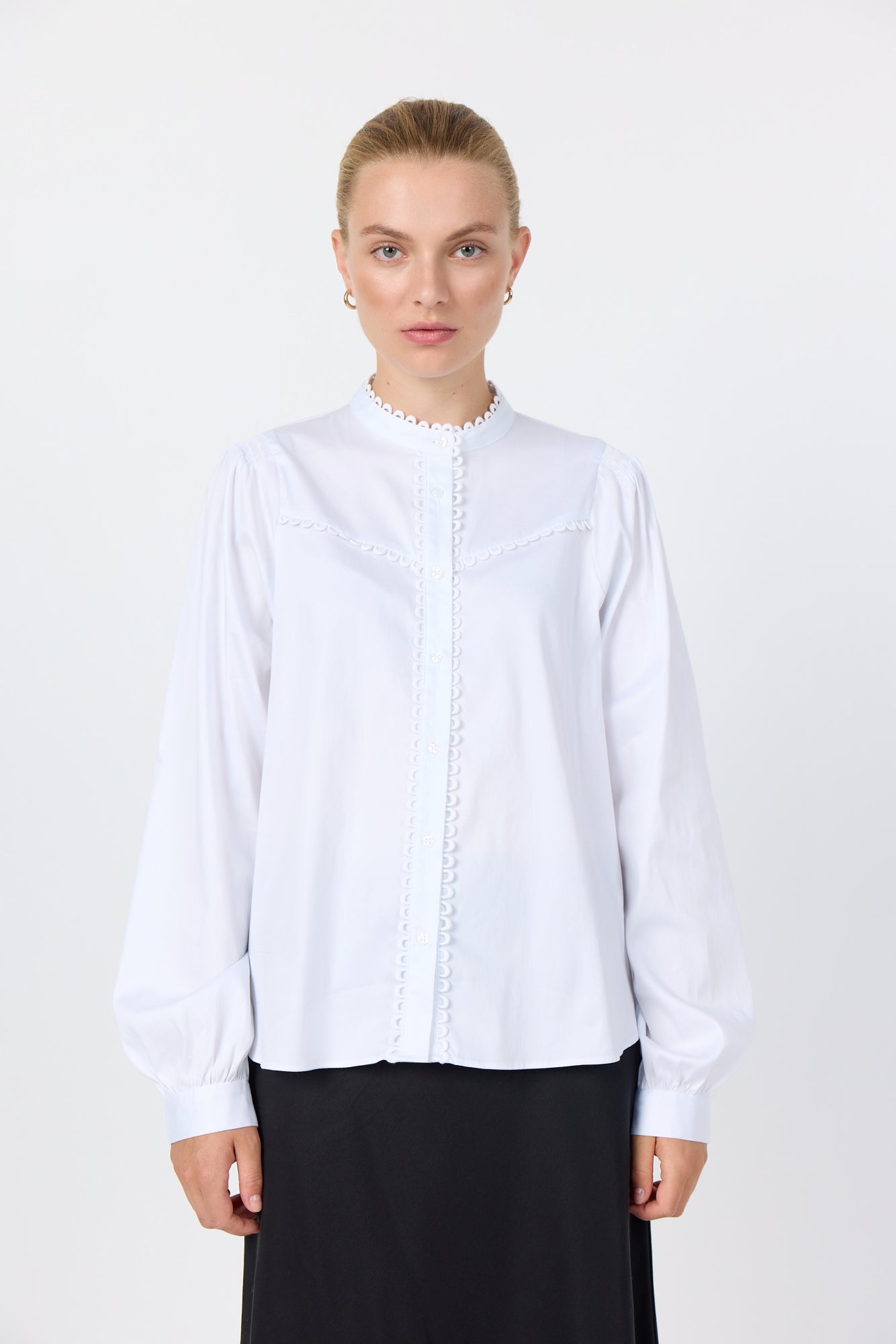 Isla Solid White