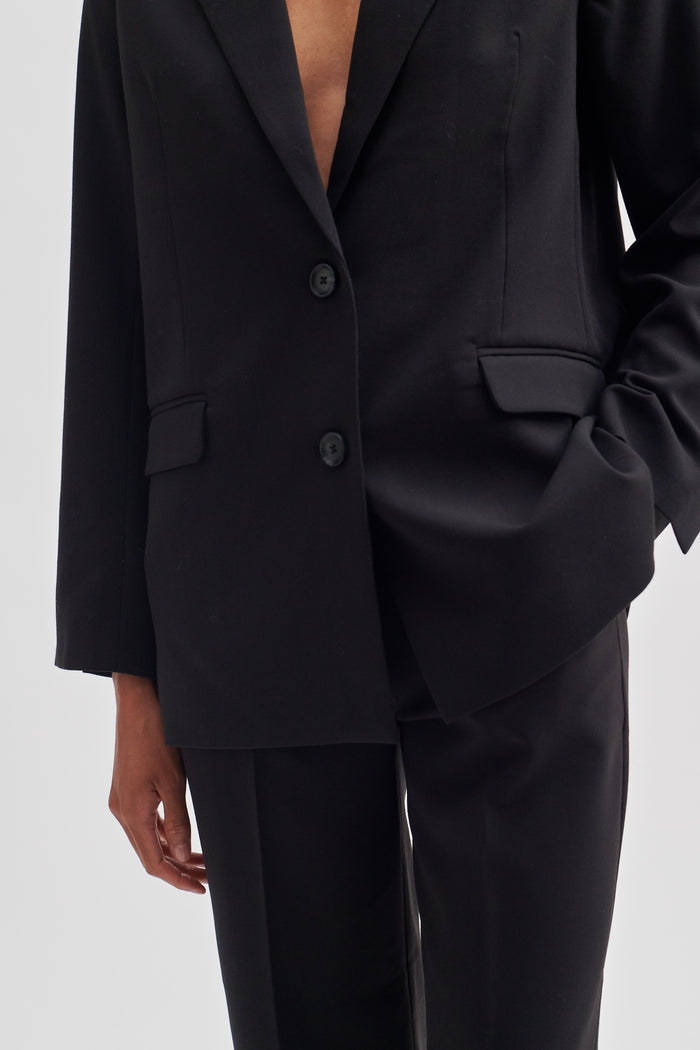 Evie Classic Blazer