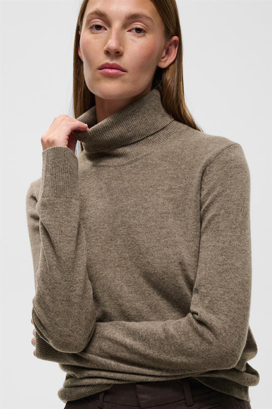 PeiIW Monika Turtleneck