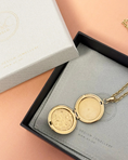 Last inn bilde i gallerivisning, Long necklace with locket, Steel G
