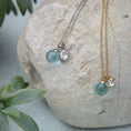 Load image into Gallery viewer, Kort kjede med glasskule, aqua, G

