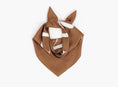 Load image into Gallery viewer, Embla Emblem Silkeskjerf
