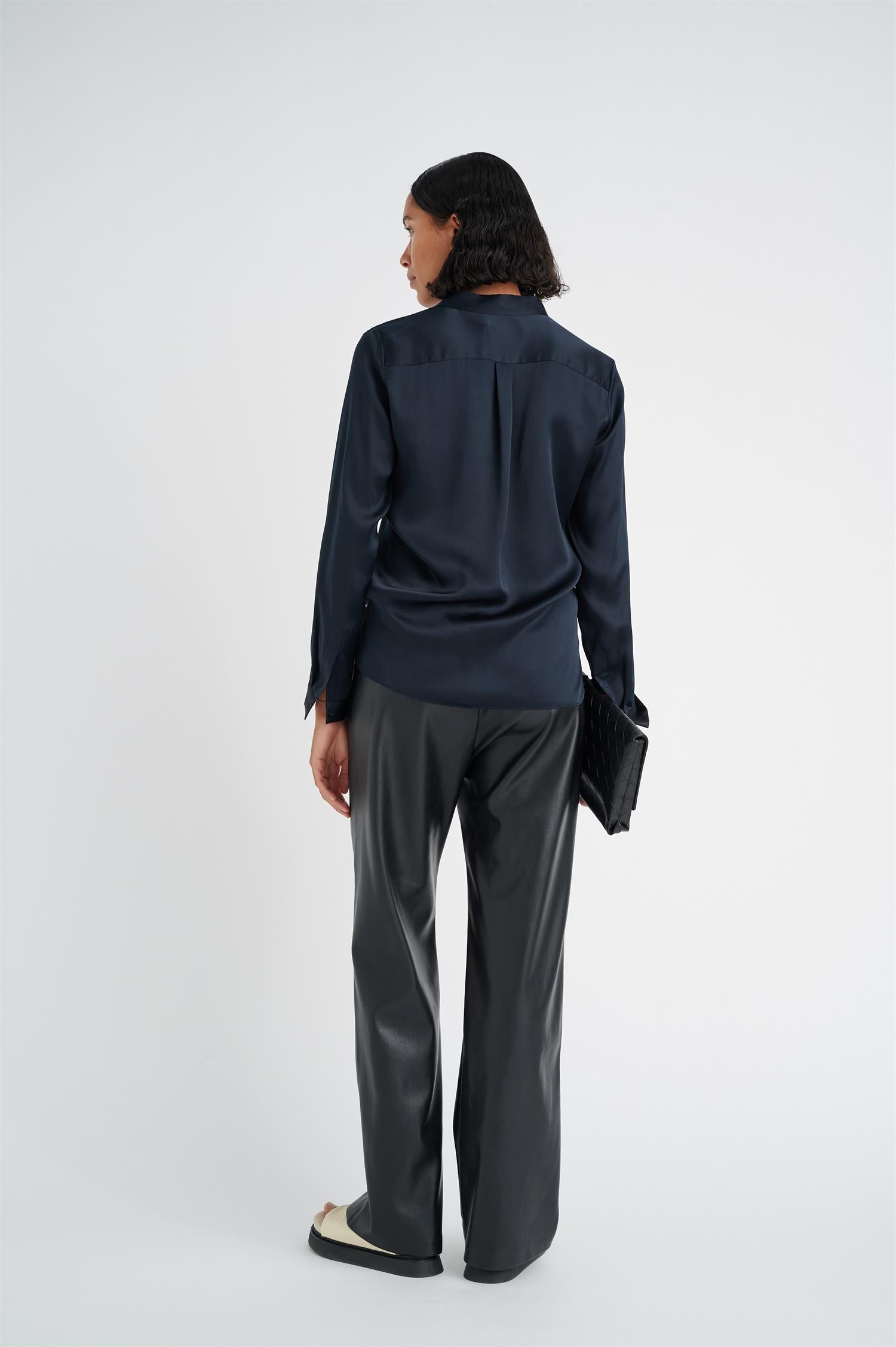 Leonore Shirt Premium