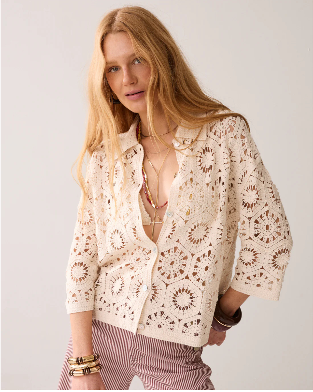Crocheted cardigan in 100% cotton