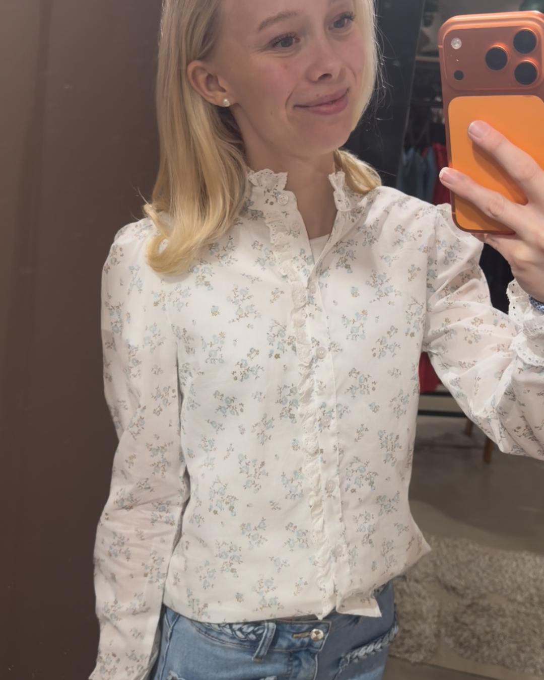 Vilora Frill-M, Shirt