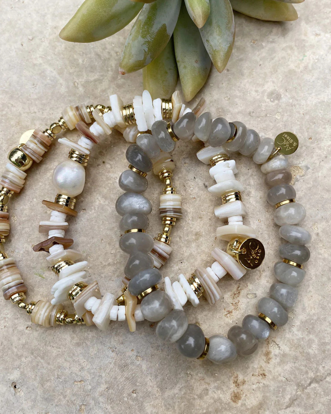 Delicate bracelet, moonstone