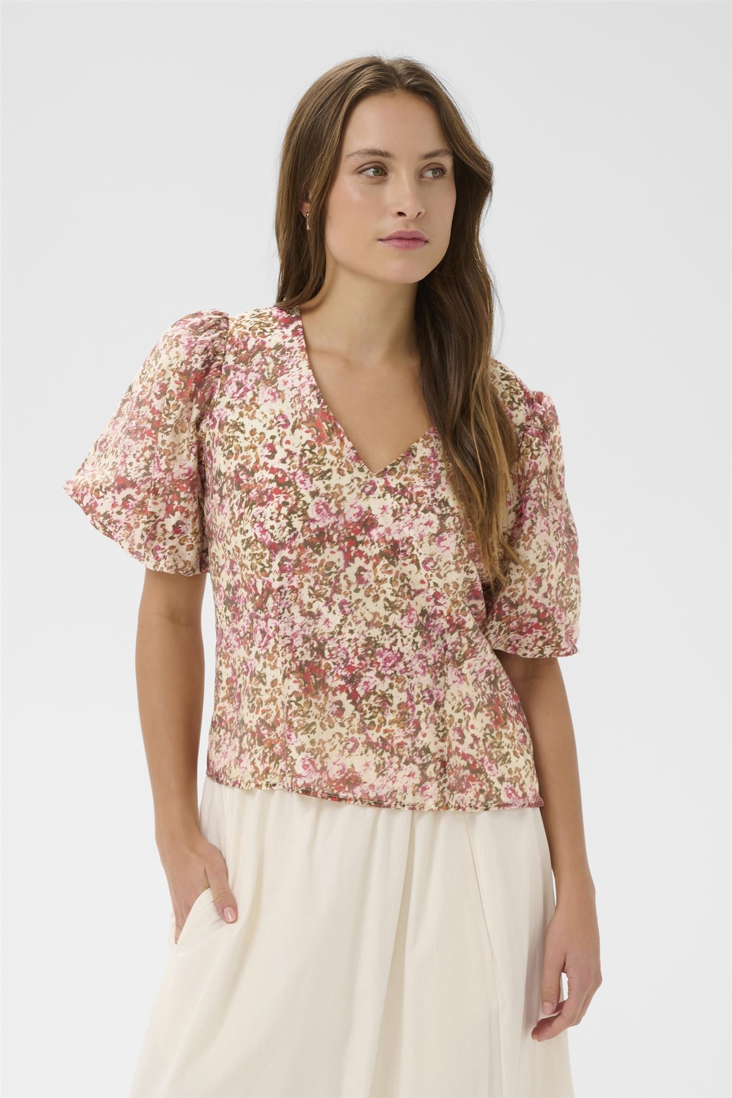RainieSZ Blouse