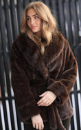Last inn bilde i gallerivisning, Velvet Faux Fur Jacket
