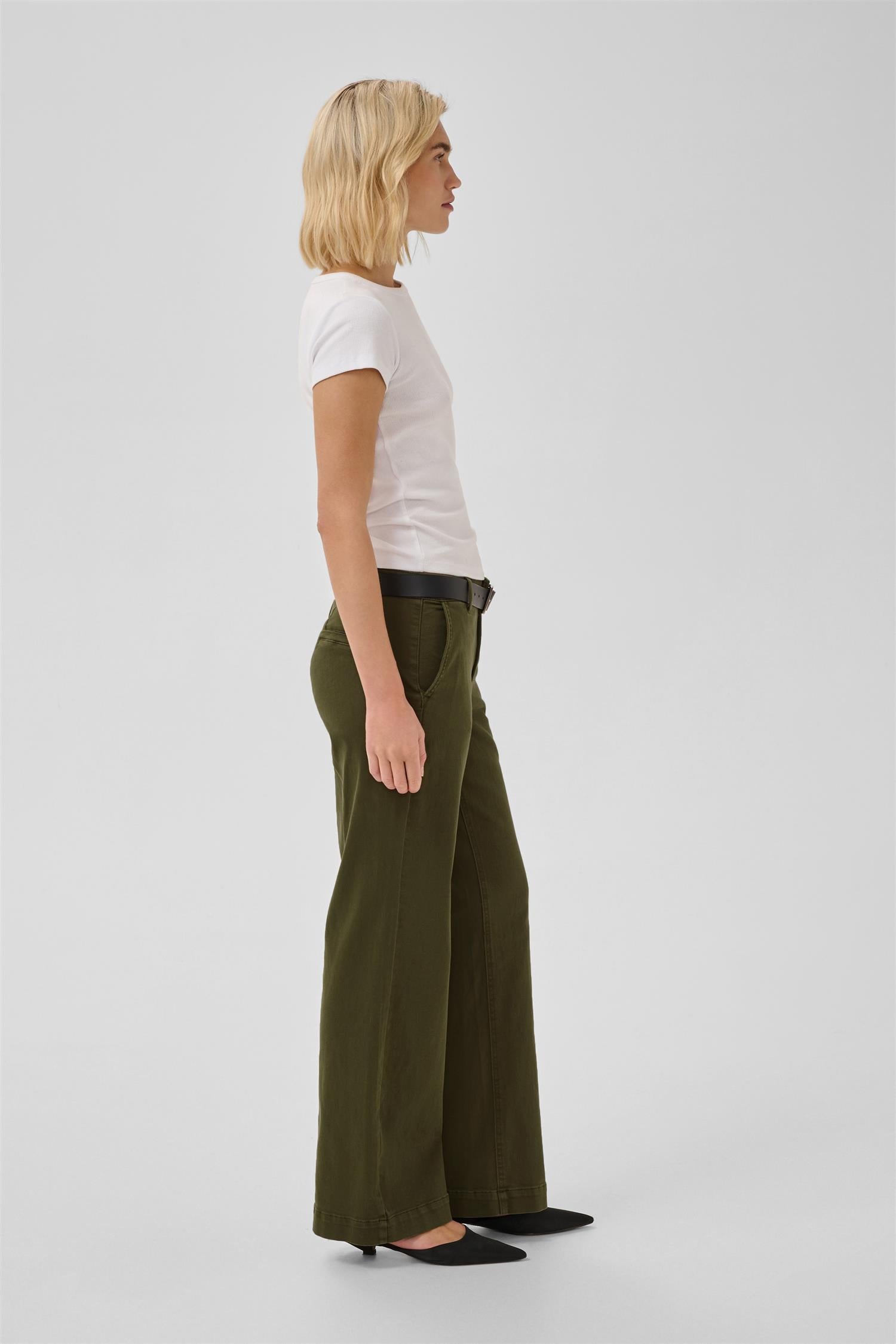 LaraMW Pant 149 Olive Night