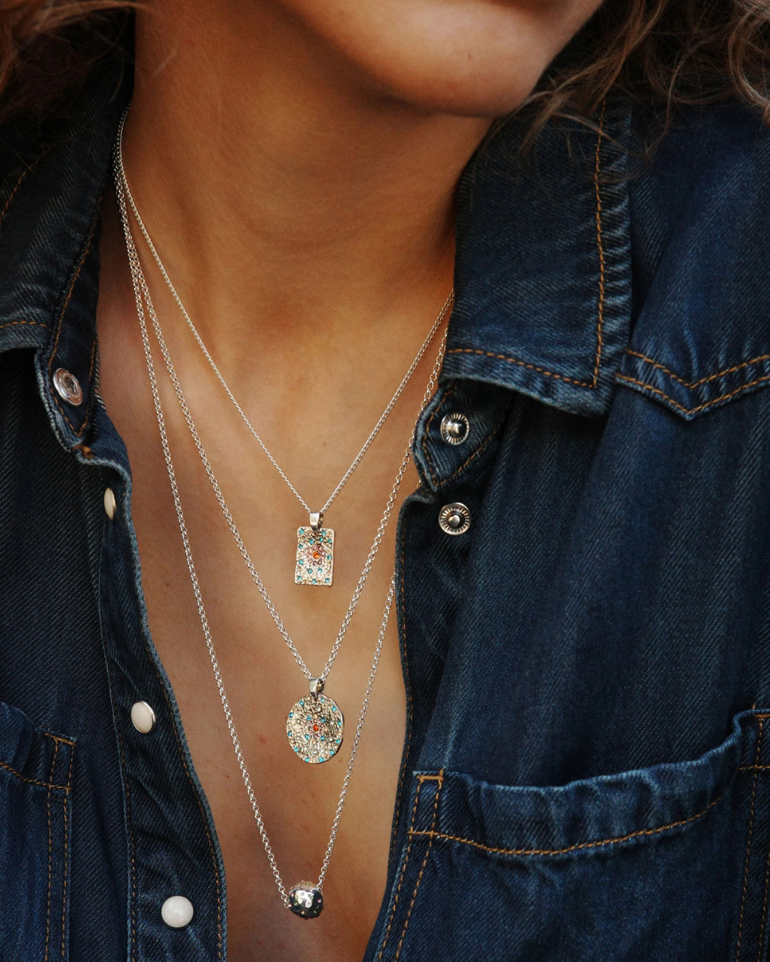 Medium-length necklace, Shimmer S