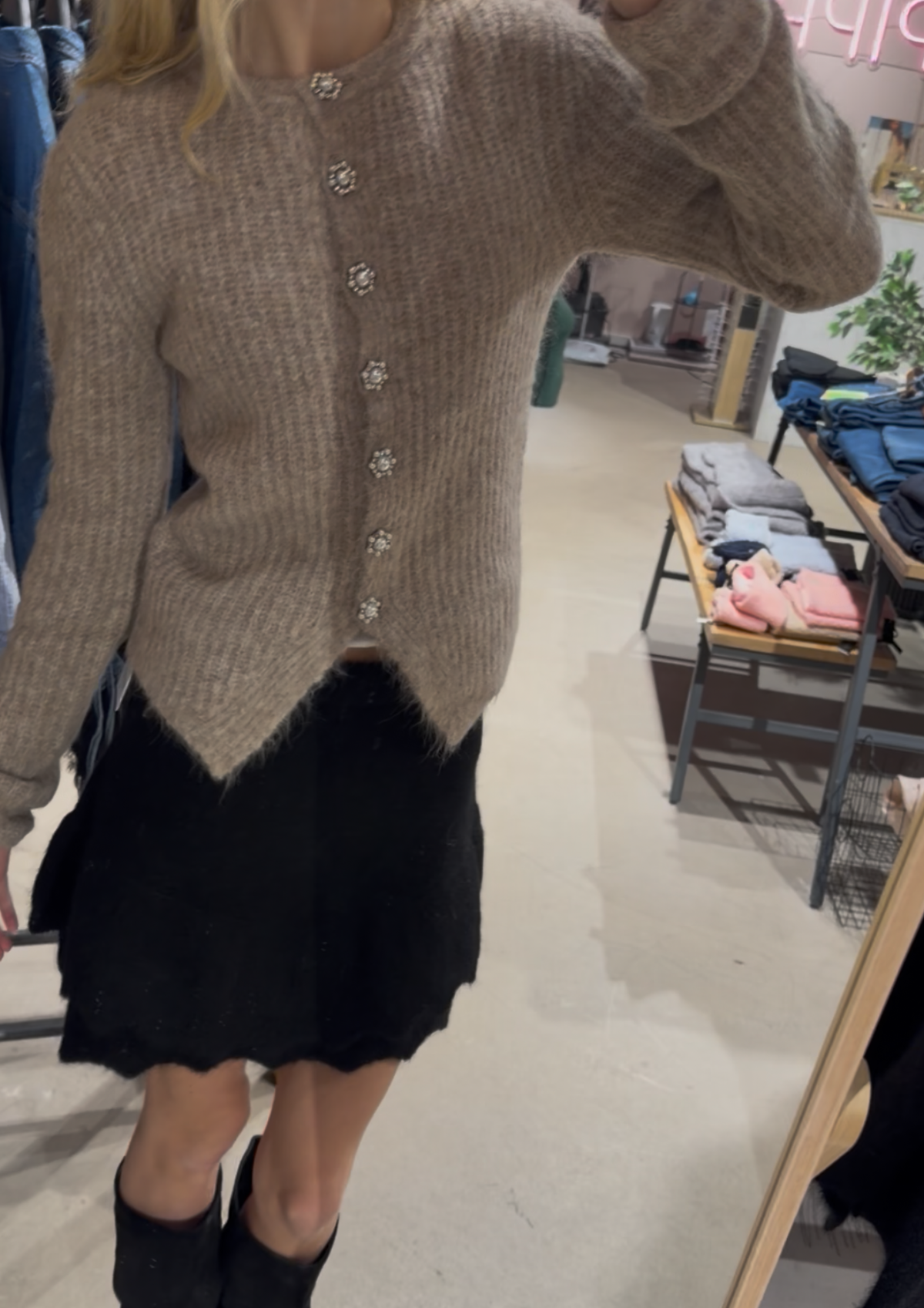 Carina Cardigan