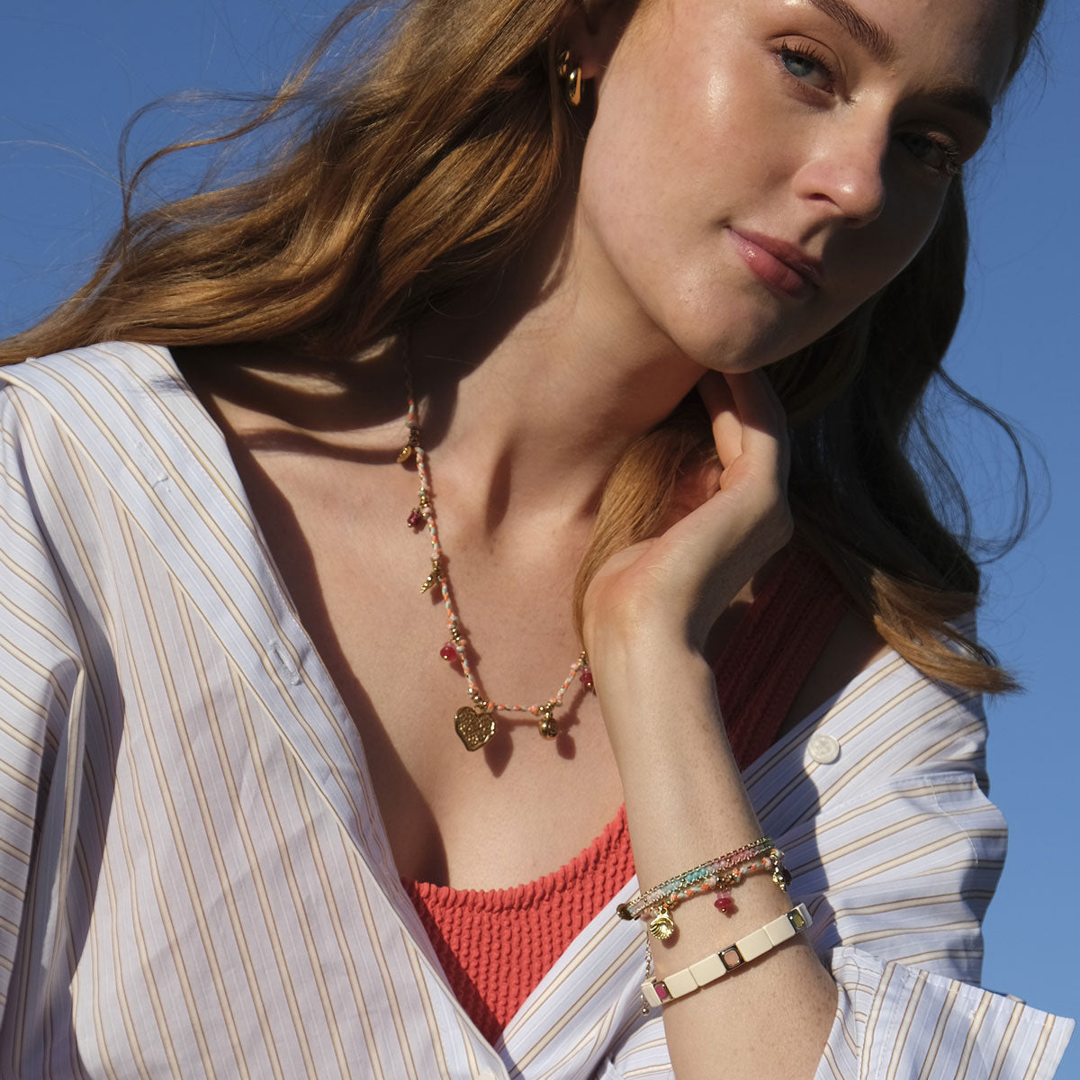 Armbånd med halvedelstener, Steel G