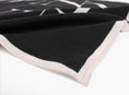 Load image into Gallery viewer, Ulla Emblem Ullskjerf

