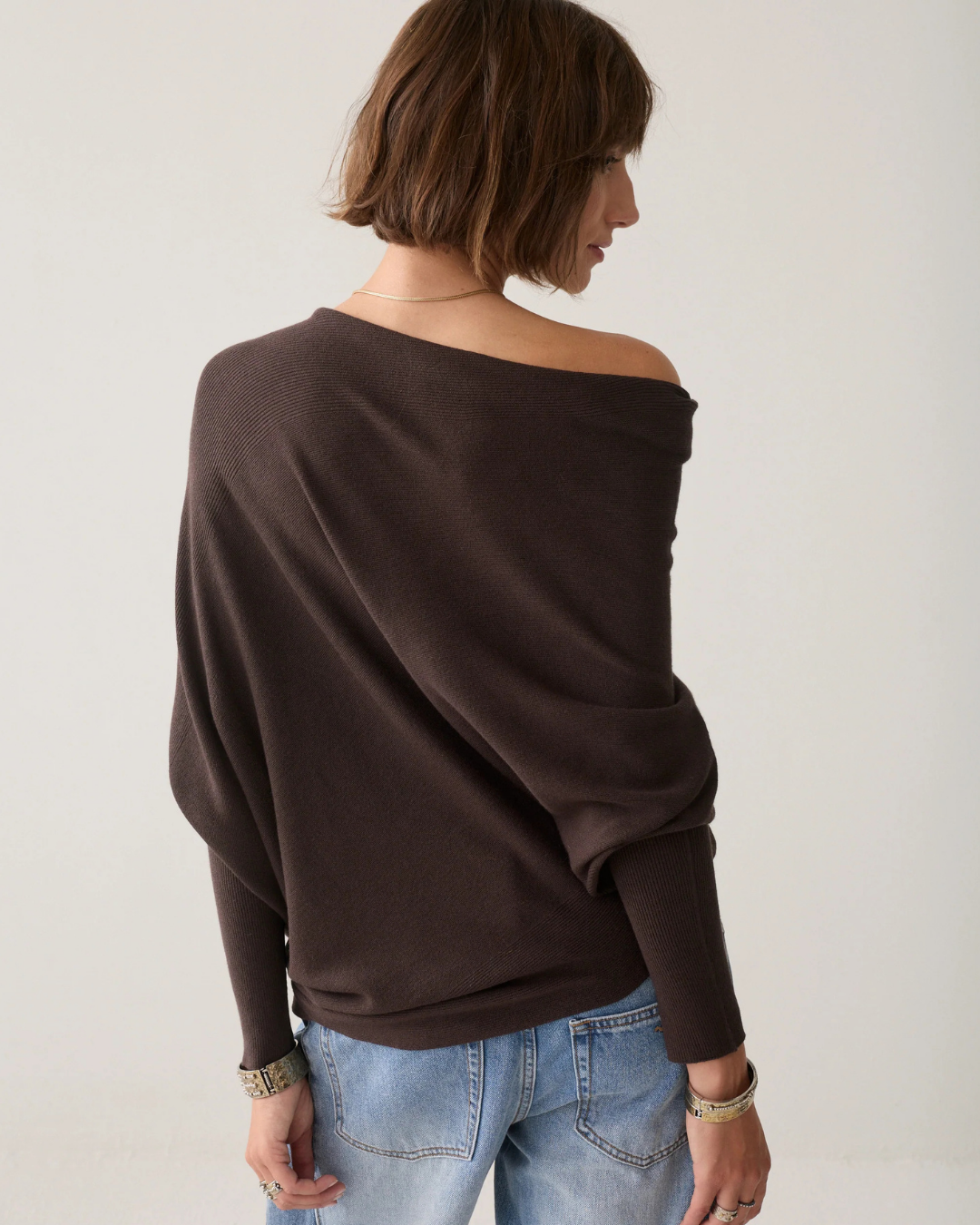Asymmetric Jumper