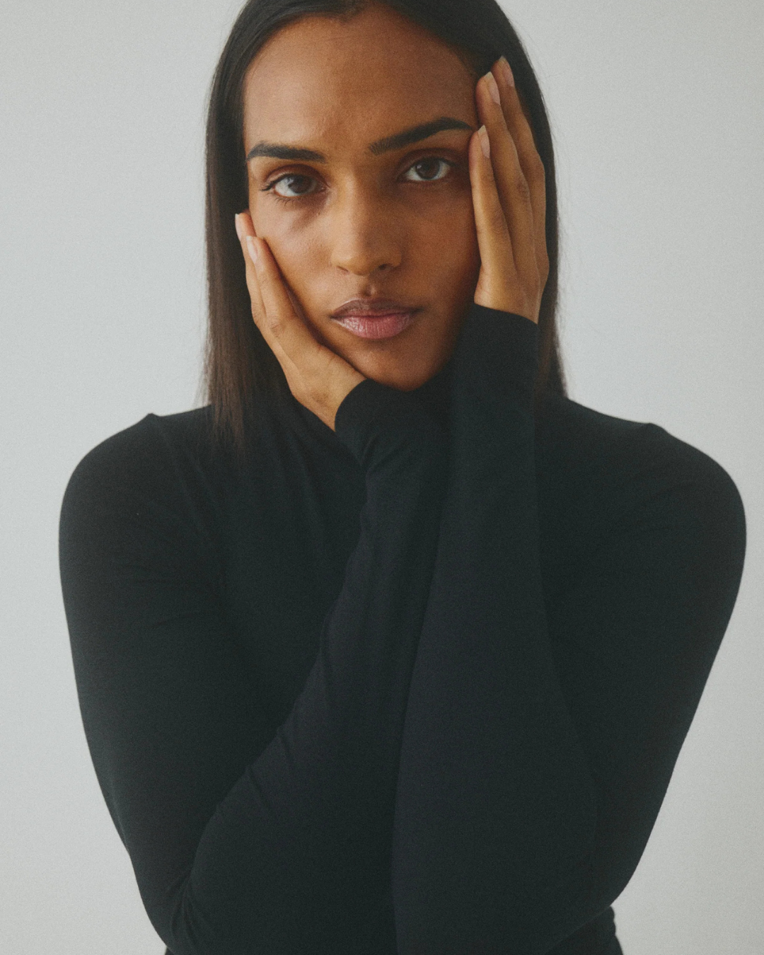Ina, Basic - Black