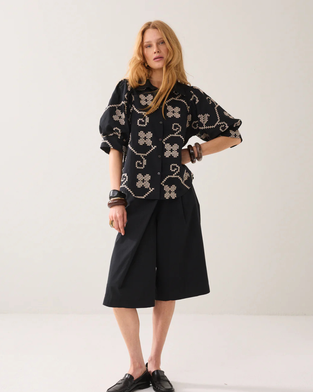 Embroidered blouse with contrast