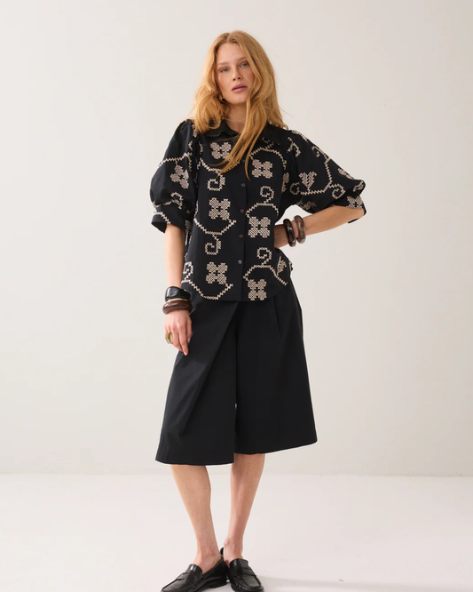 Embroidered blouse with contrast