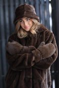 Last inn bilde i gallerivisning, Luxe Fluffy Mittens
