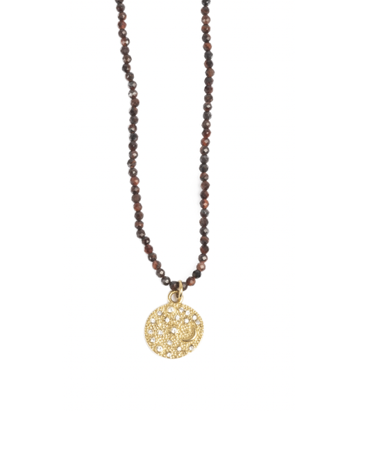 Kort kjede med stener, anheng