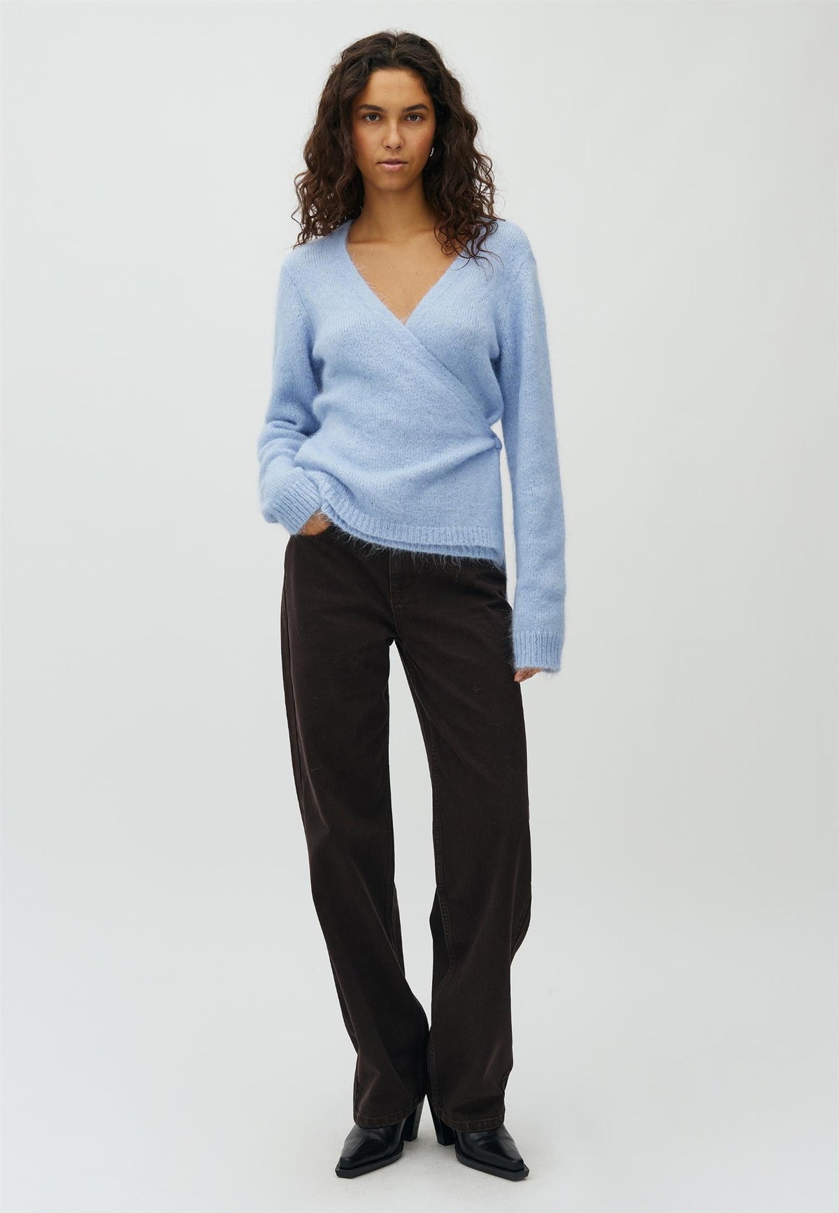 Jamilla-M, Jeans