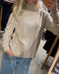 Last inn bilde i gallerivisning, Jade - Oatmeal Beige
