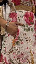 Load image into Gallery viewer, Flower Print Dress
