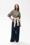 Last inn bilde i gallerivisning, HAIMAIW HIGH NECK SHIRT
