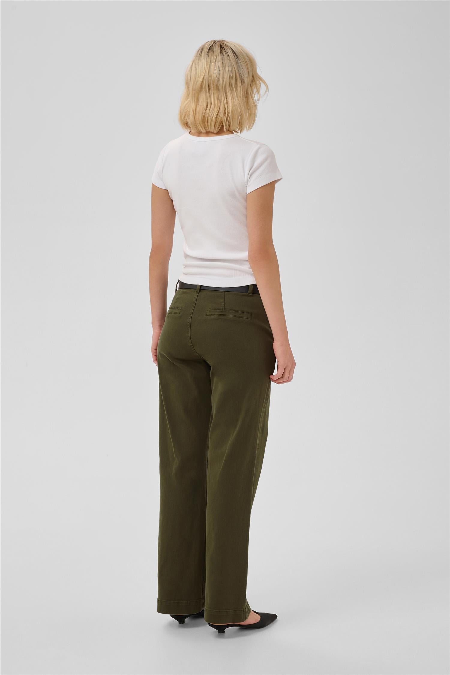 LaraMW Pant 149 Olive Night