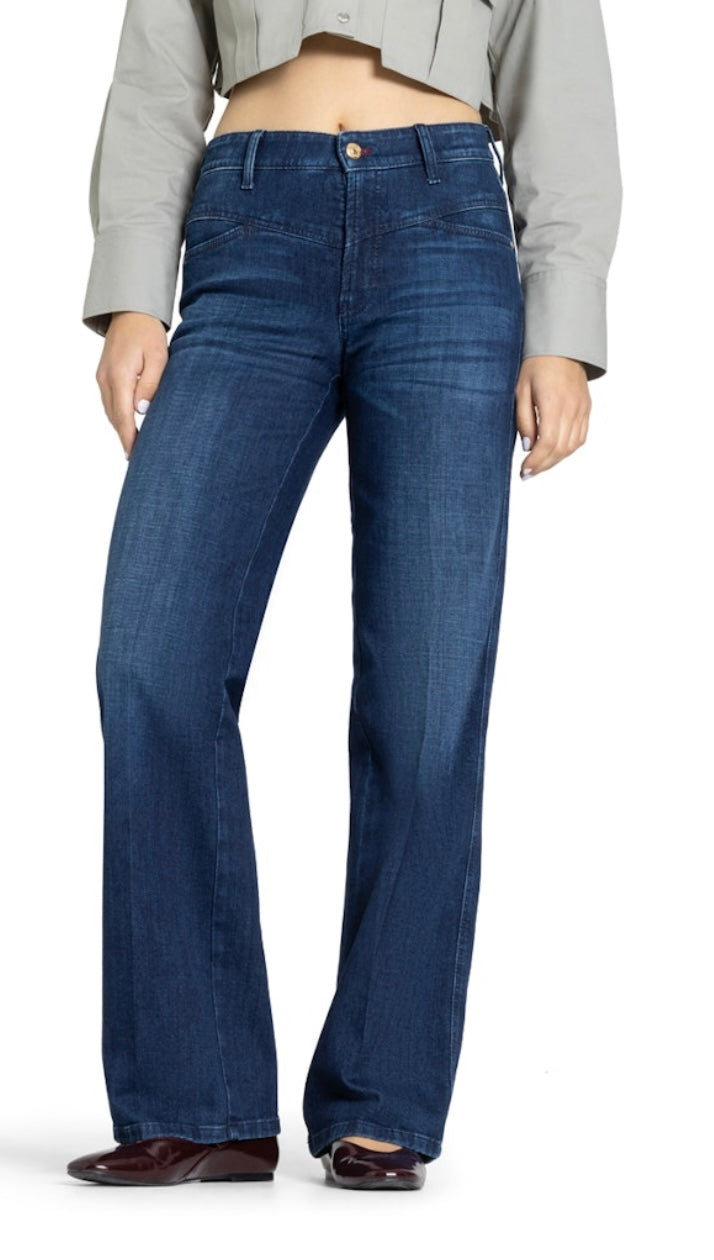 Aimee Seam - Style 0144