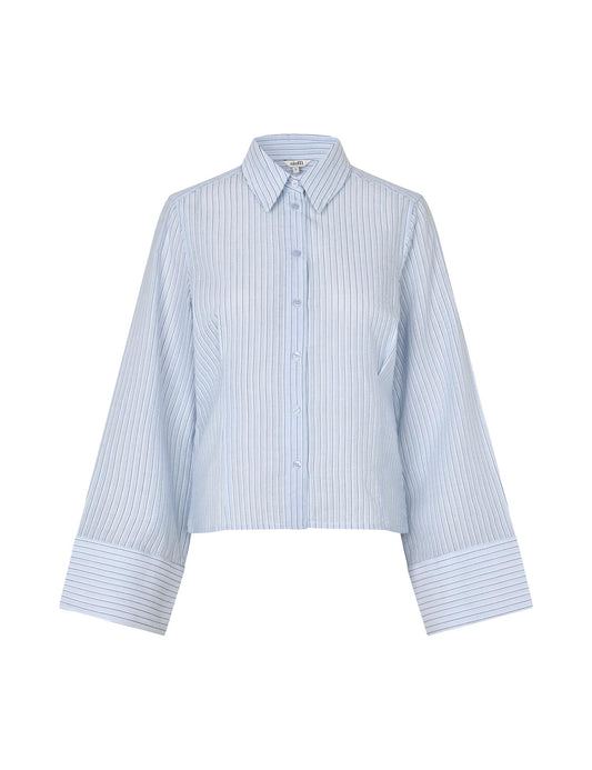 Kaloni-M, Shirt