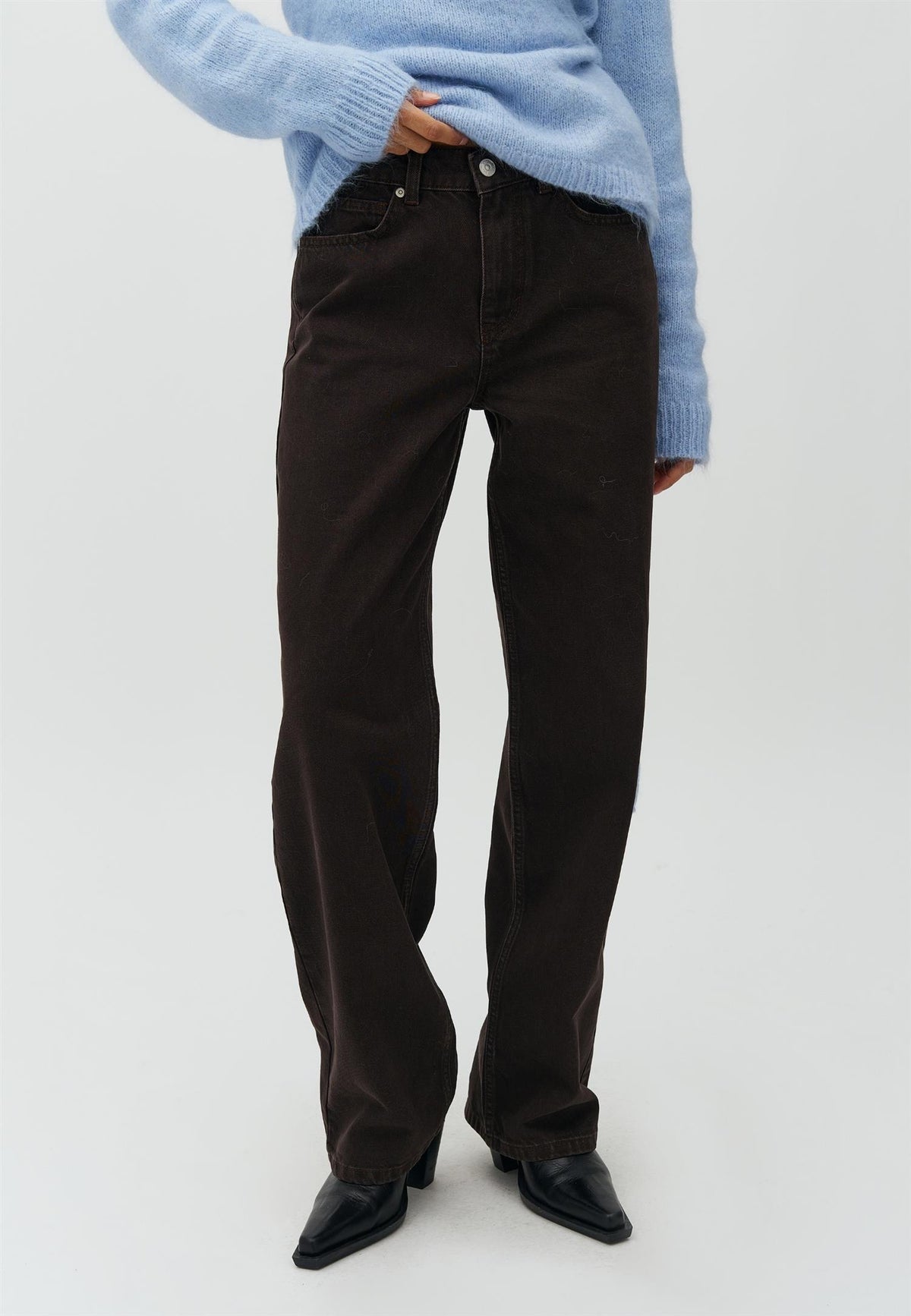 Jamilla-M, Jeans