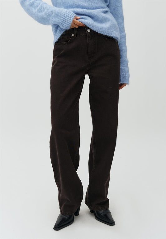 Jamilla-M, Jeans