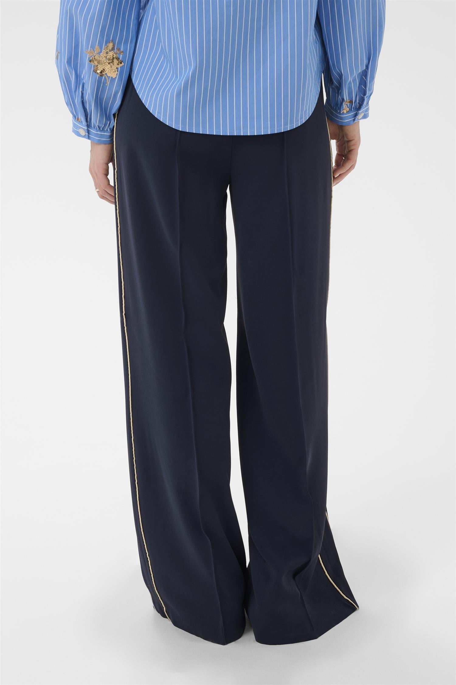 SueSZ Pants